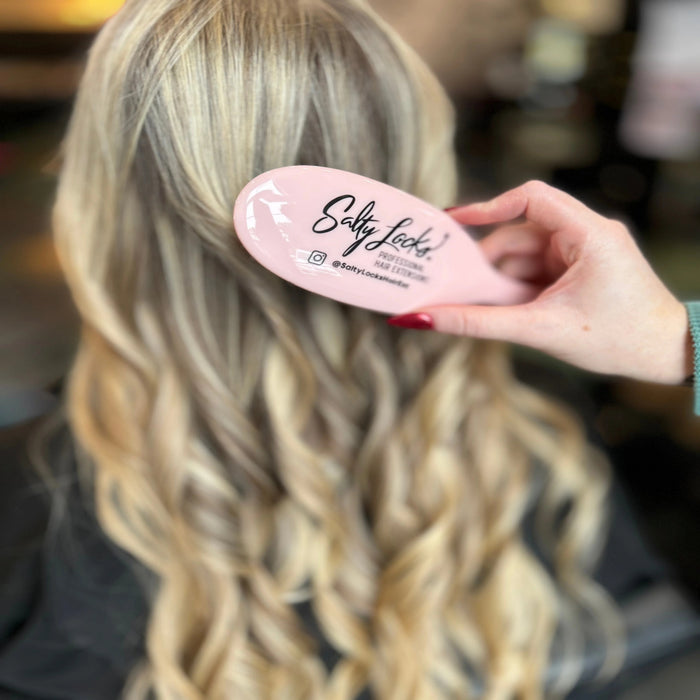 Gentle brushing for healthy extensions